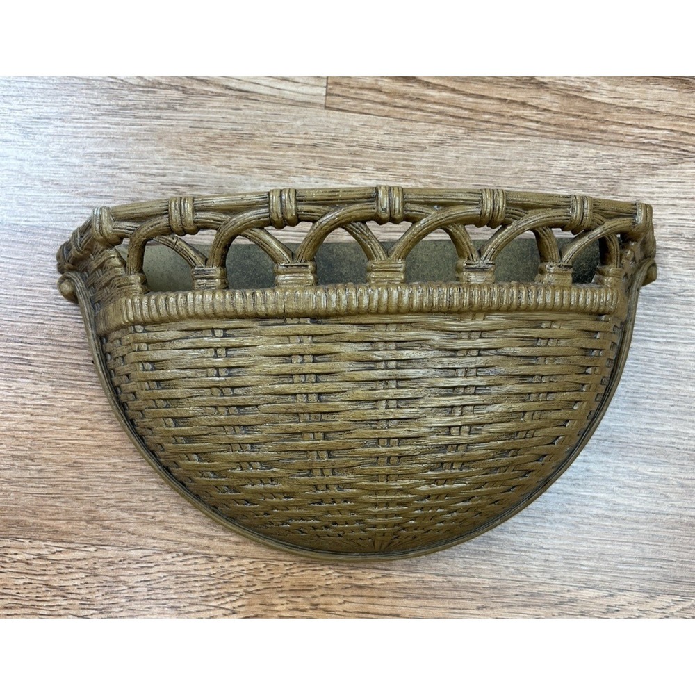 Vintage 70s Syroco Homco Resin Wall Pocket Planter Faux Woven Basket Look Brown